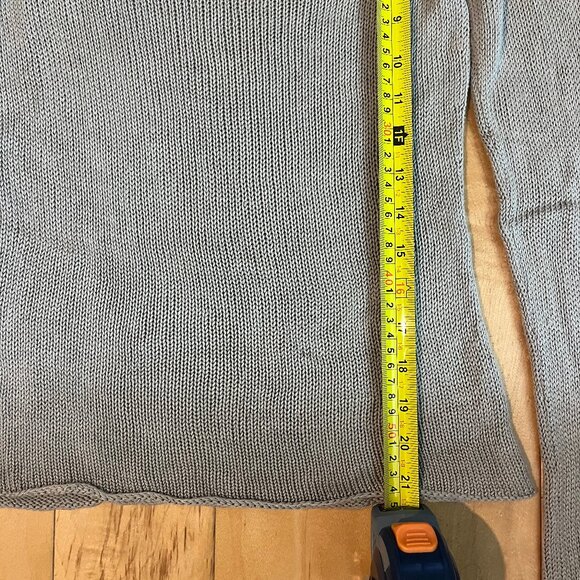 XS Banana Republic Taupe Silk Knit Mock-Neck Long Sleeve - Picture 7 of 7